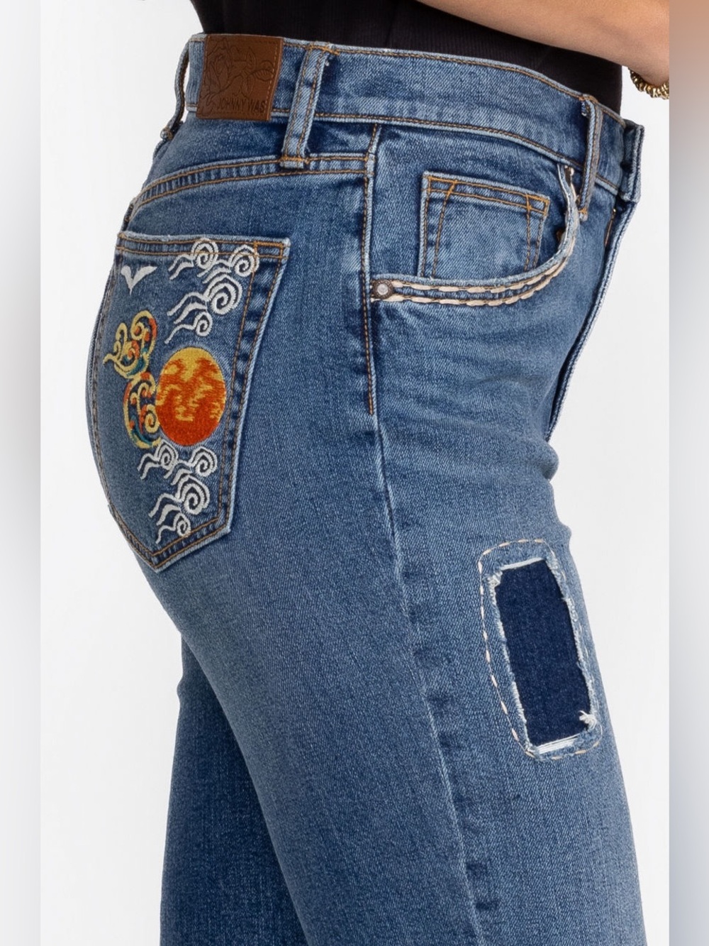 Johnny Was • Heron Embroidered Cropped Baby Boot Jeans - Picture 14 of 14